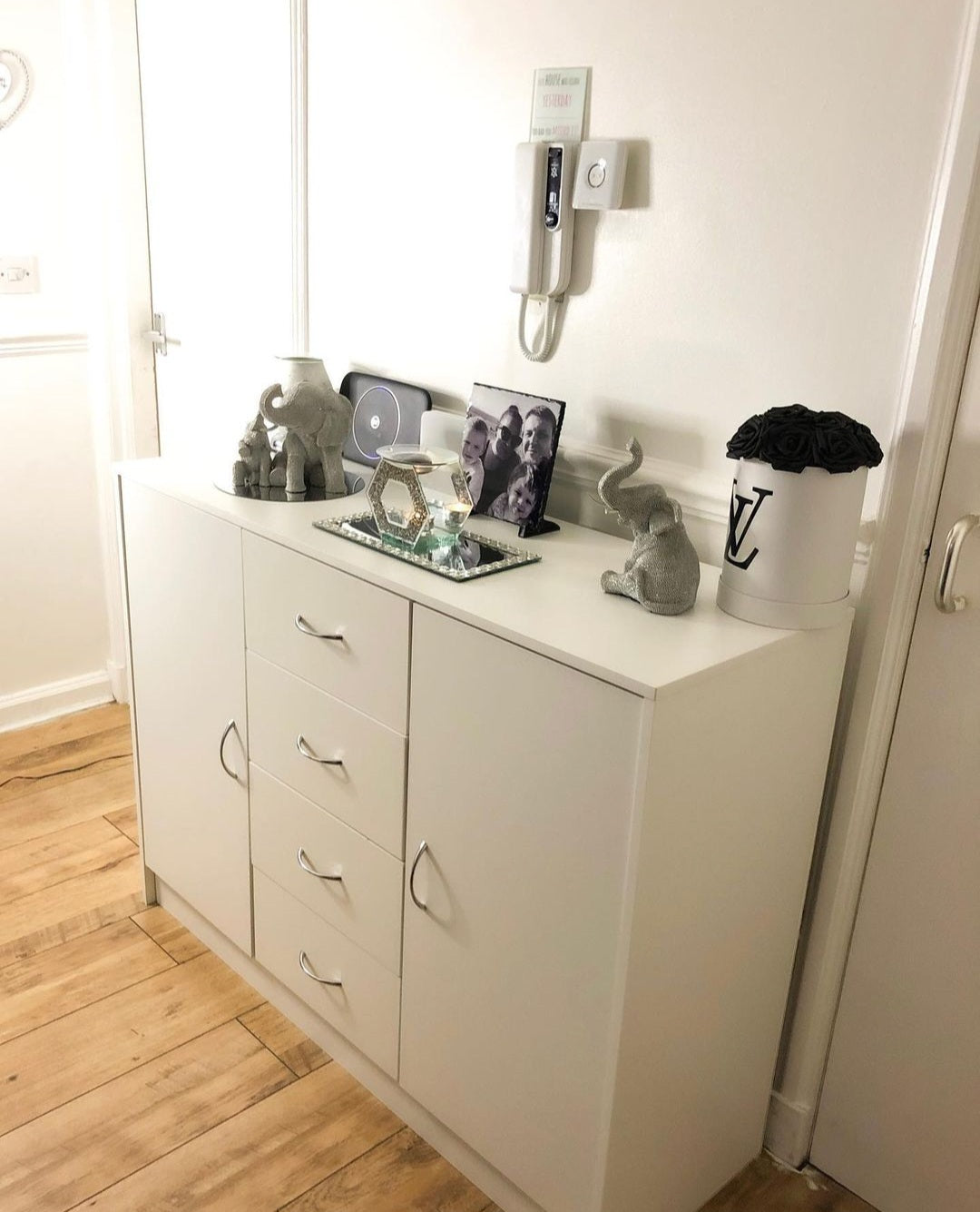 Vida Sideboard White Cabinet