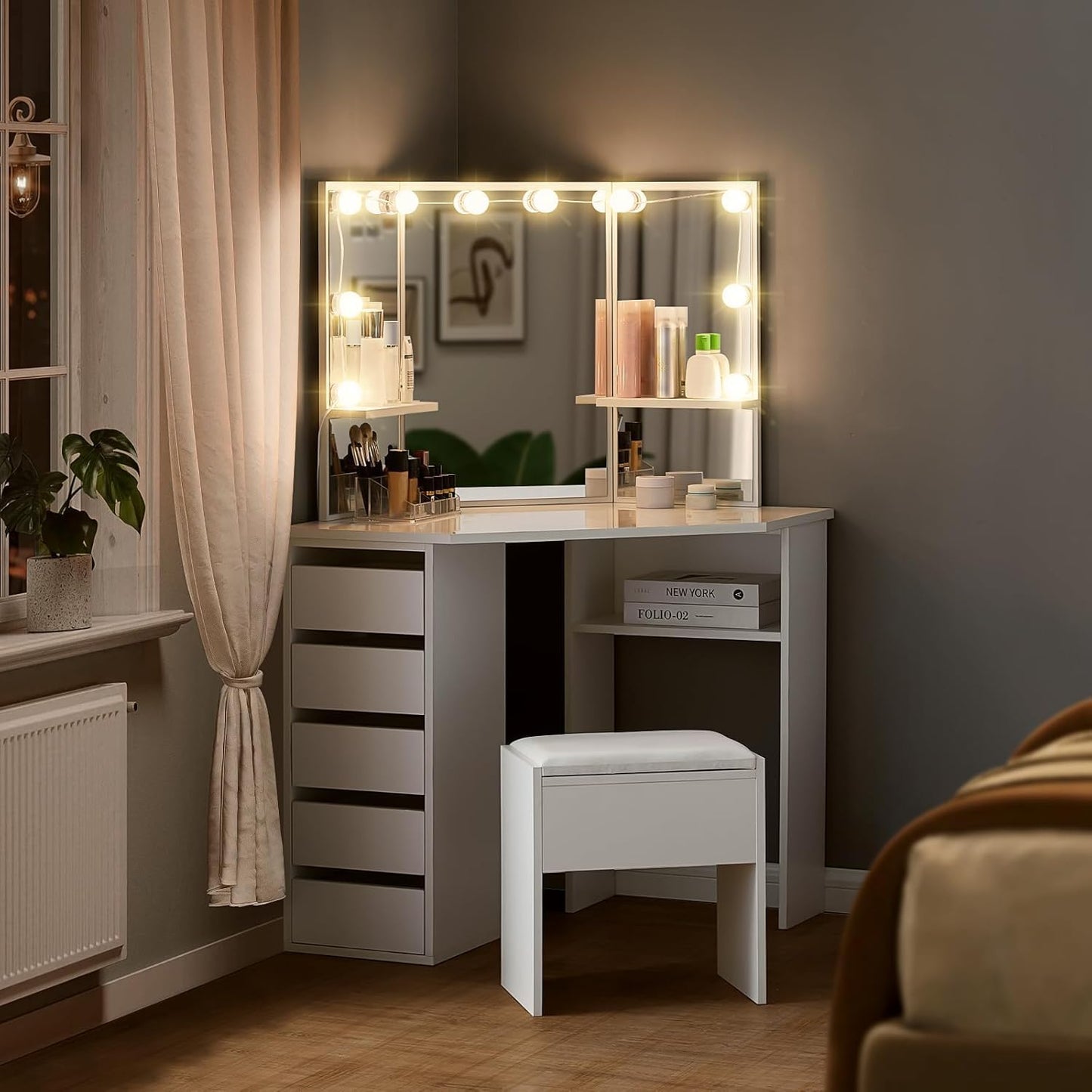 The Roze corner vanity table