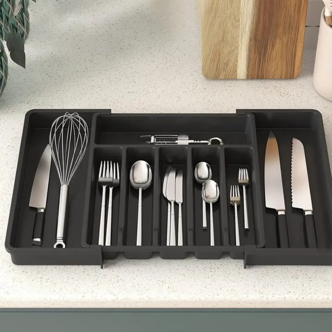 Extendable Cutlery Storage
